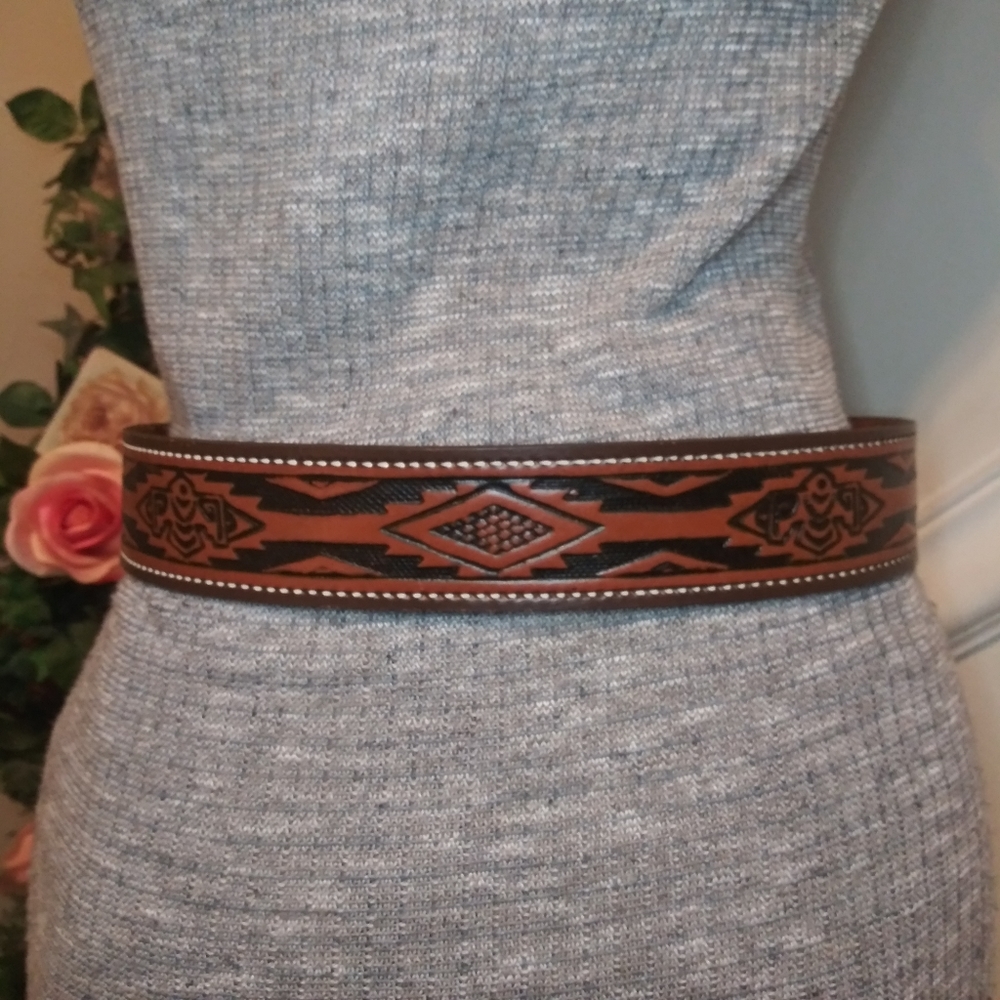 Vintage 70's Unisex Boho Western Faux Leather Thunderbird Belt - Picture 4 of 7
